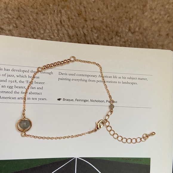 💕LAST ONE Strawberry Stone Bracelet - Picture 3 of 7